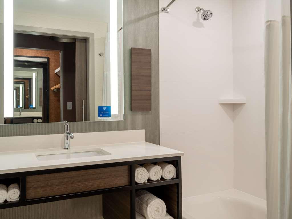 Hilton Garden Inn Jeffersonville Louisville North Exterior photo